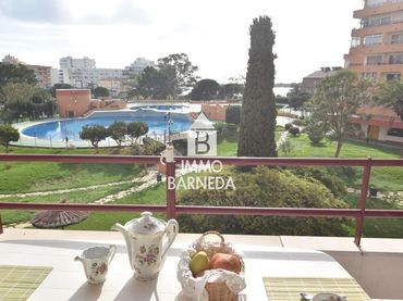 Piso con piscina en venta en DEL CAP PONENT 11