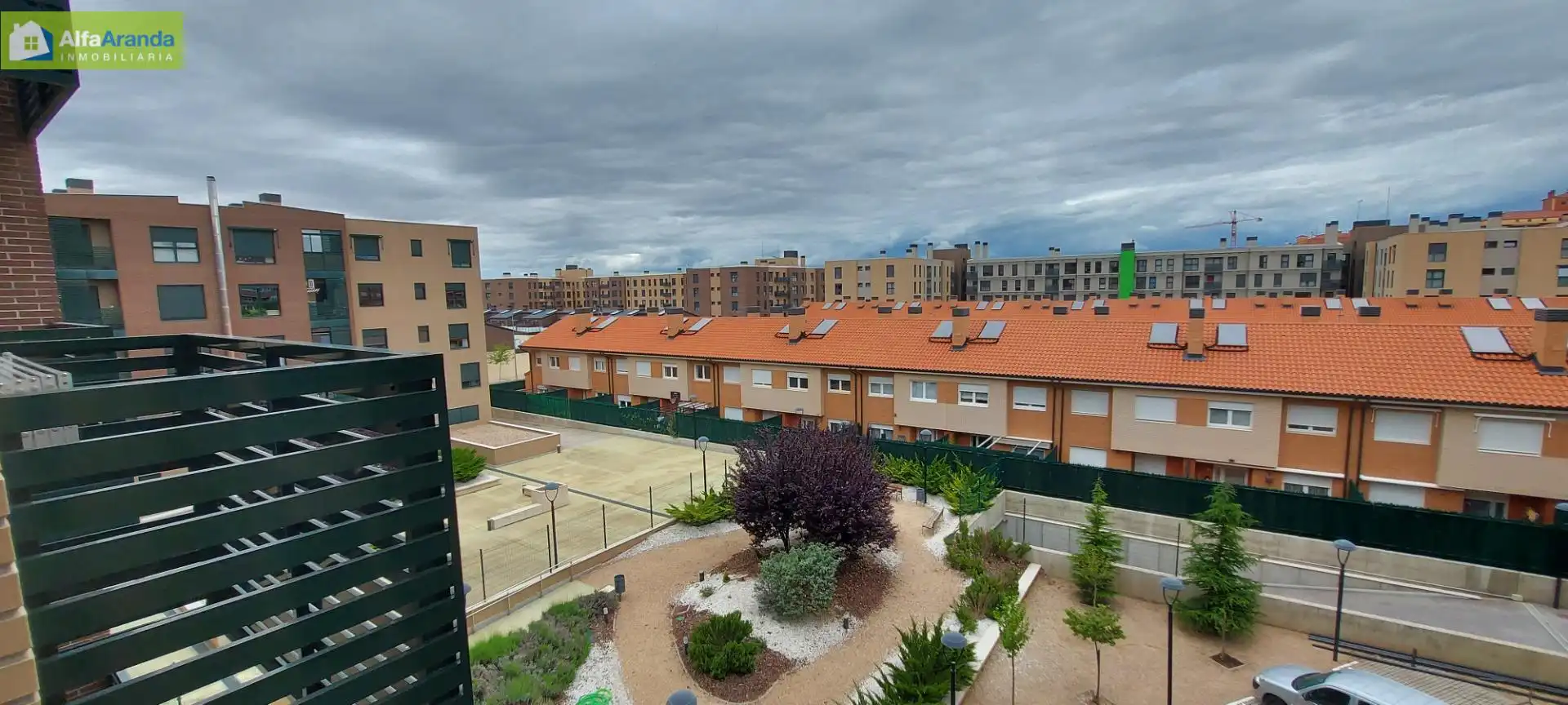 Vista exterior de Pis de lloguer en Aranda de Duero amb Calefacció, Jardí privat i Traster