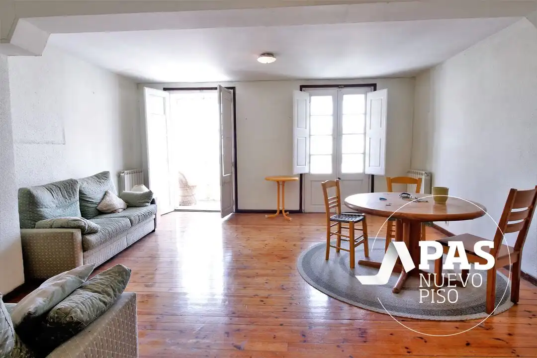 Wohnzimmer von Wohnung zum Verkauf in Santander mit Heizung und Balkon