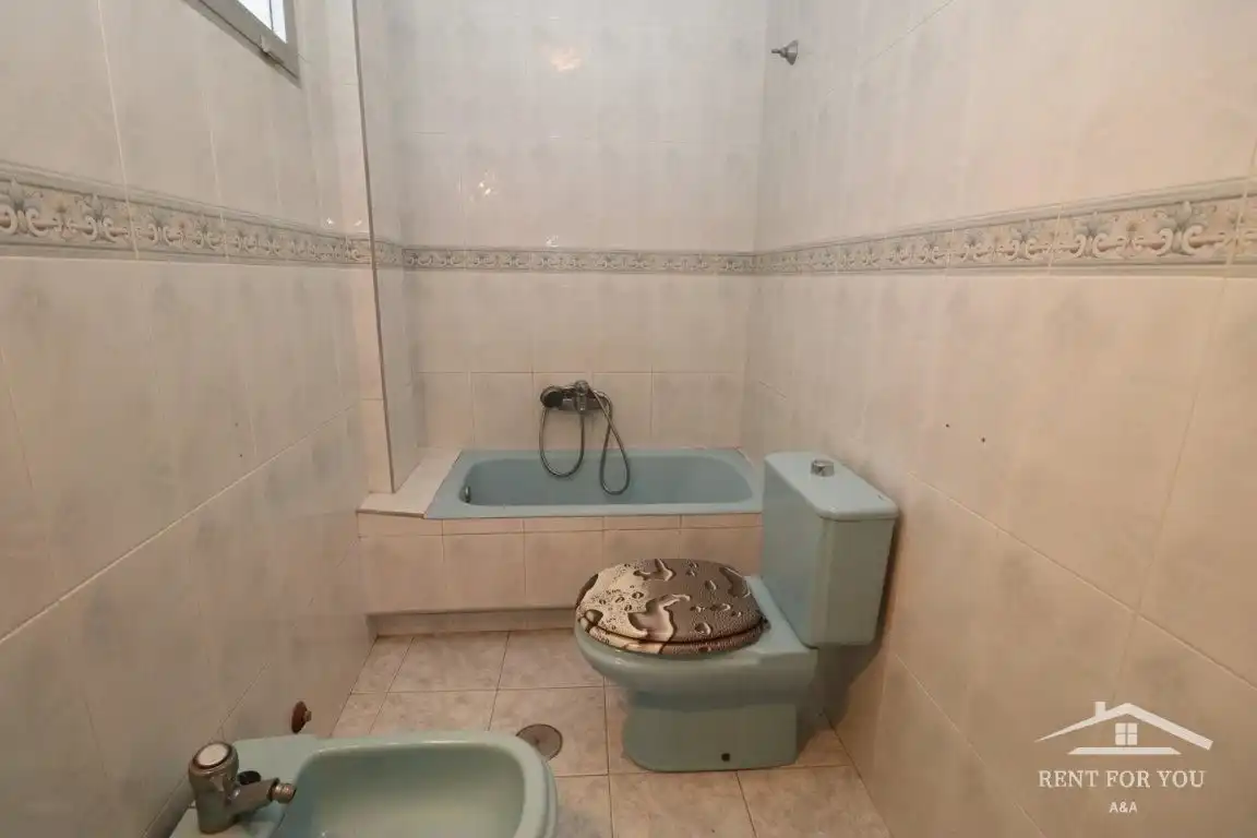 Badezimmer von Maisonette zur Miete in Coín mit Klimaanlage und Balkon