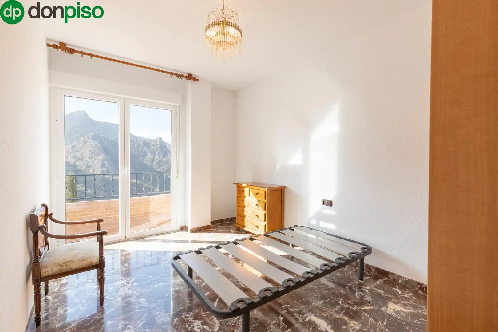 Habitación de Piso en venta en Güéjar Sierra con Terraza, Trastero y Balcón