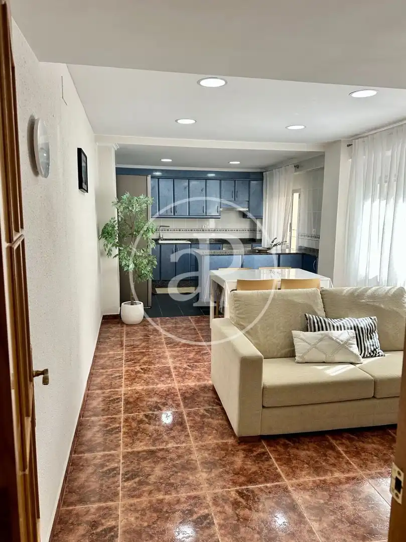 Piso de alquiler en Carrer Navarro Cabanes, Nou Moles