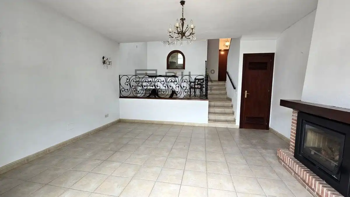 Maison mitoyenne avec piscine à vendre à Suiza, imagen 5