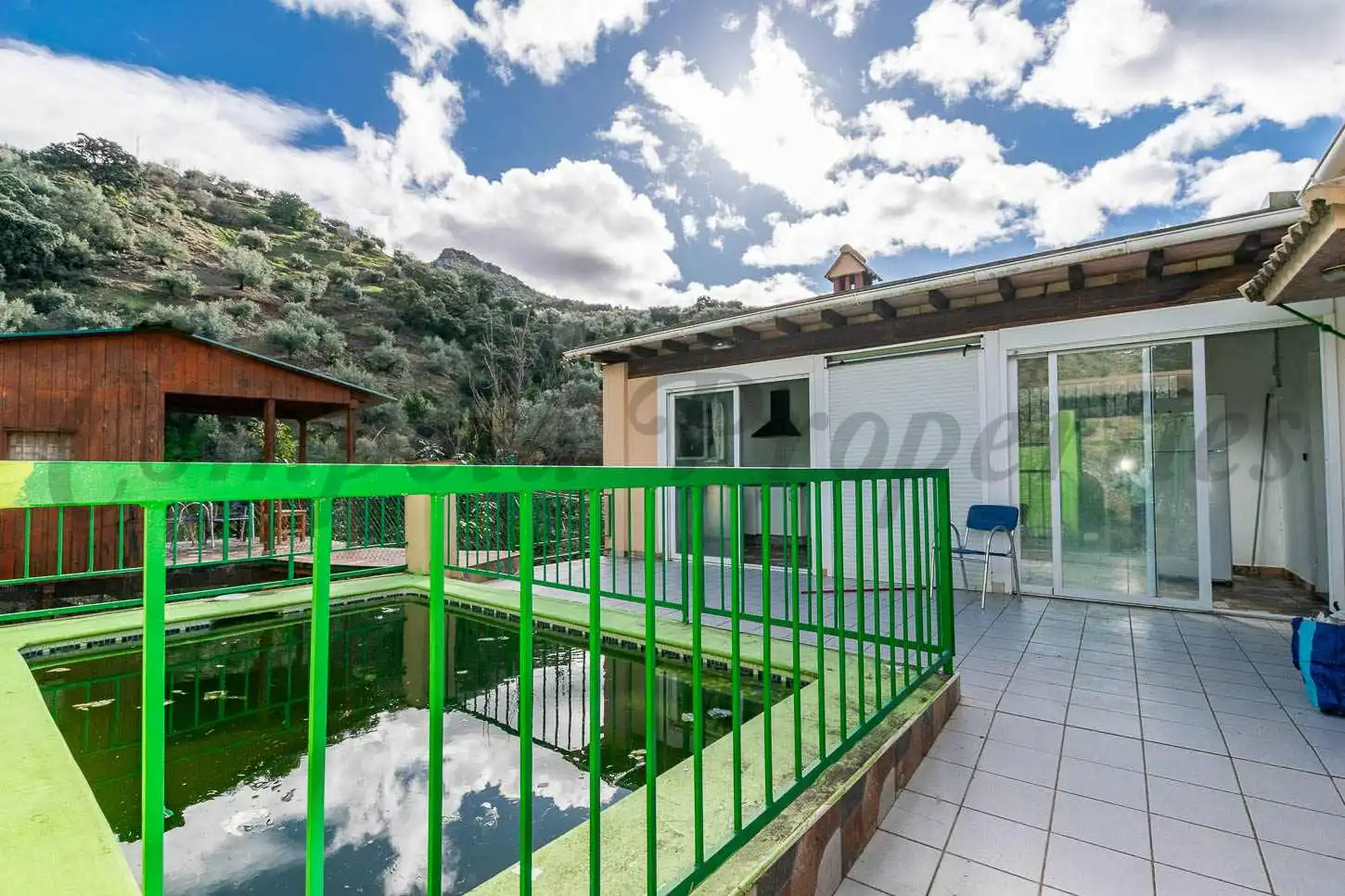 Außenansicht von Haus oder Chalet zum Verkauf in Comares mit Terrasse und Schwimmbad
