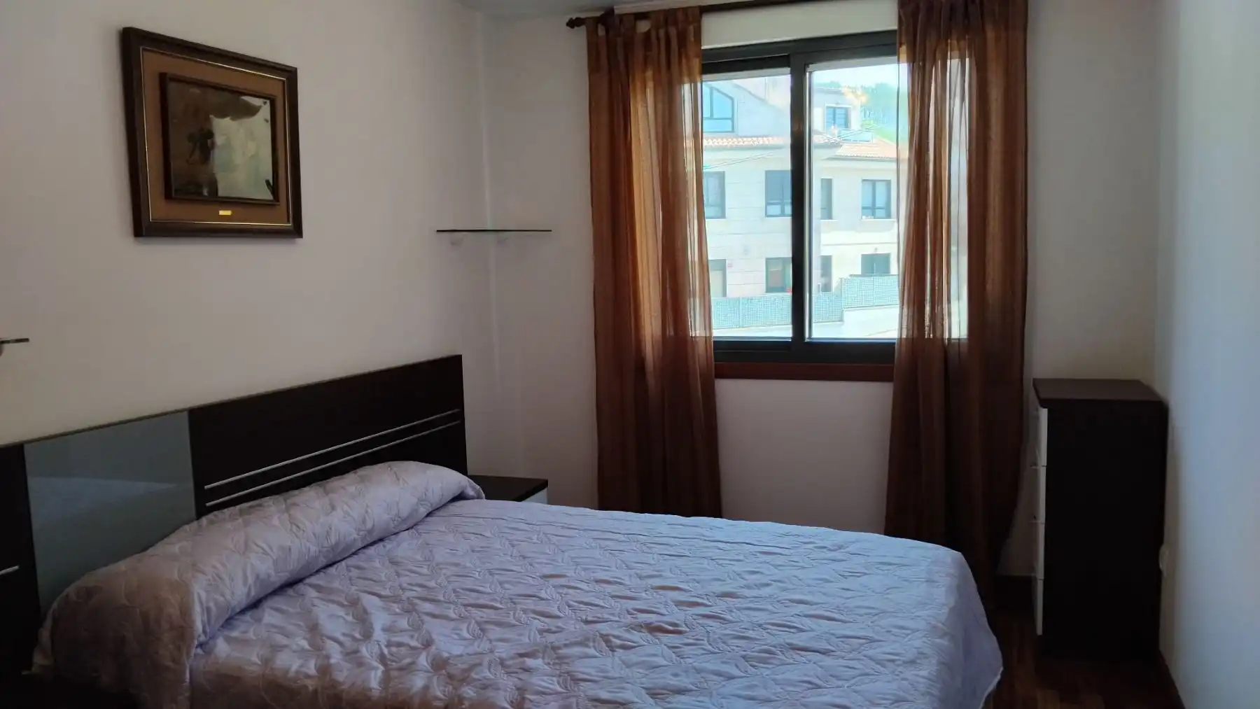 Habitación de Apartamento en venta en Ribeira con Calefacción, Trastero y Amueblado
