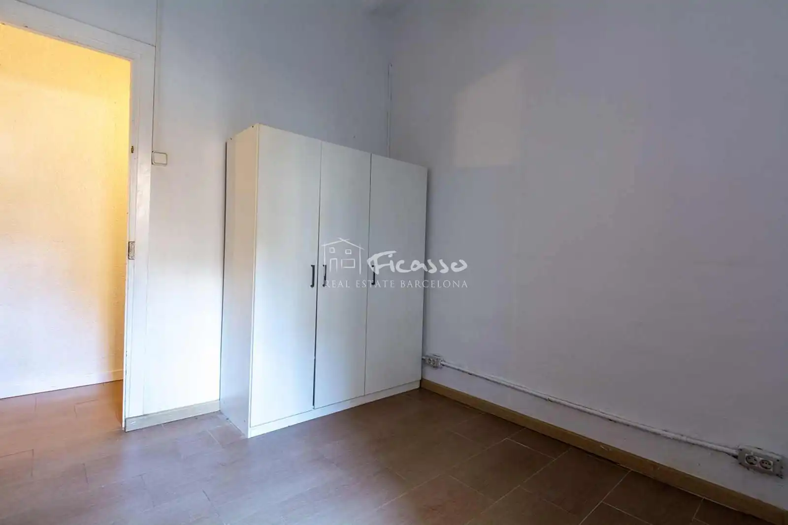 Bedroom of Flat for sale in Barcelona  with Air Conditioner, Heating and Oven
