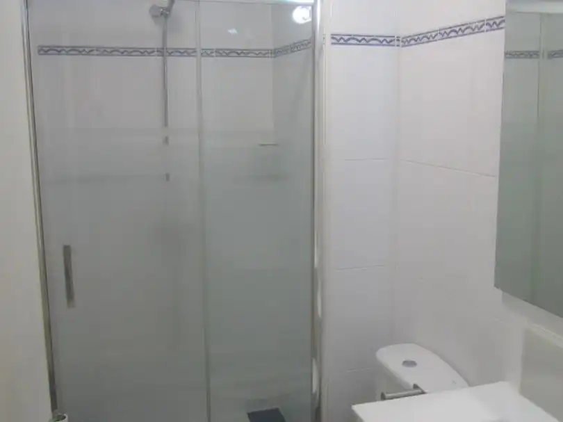 Bany de Pis en venda en  Zaragoza Capital amb Balcó