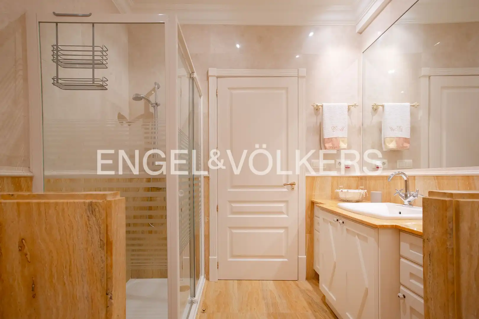 Baño de Piso en venta en Bilbao  con Aire acondicionado, Calefacción y Parquet