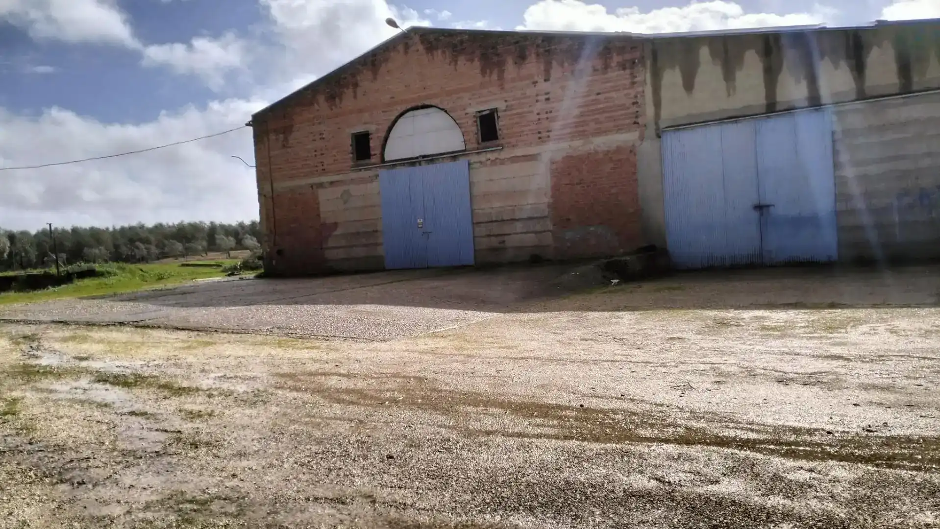 Vista exterior de Nau industrial en venda en La Guijarrosa