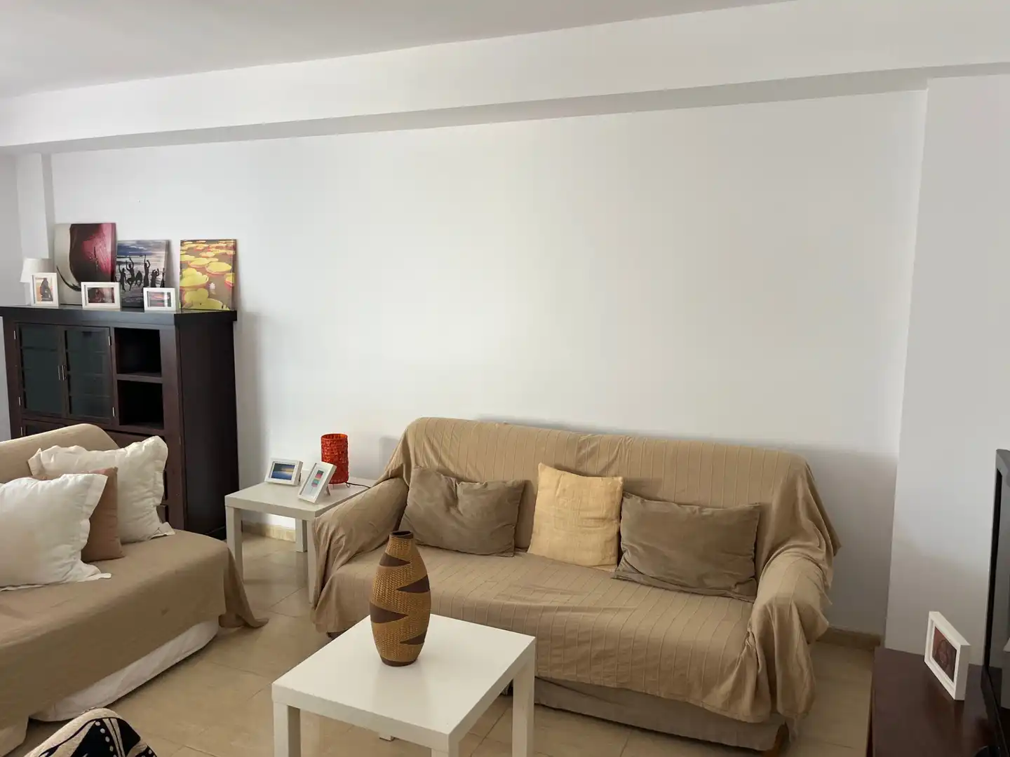 Sala d'estar de Casa adosada en venda en Torredembarra amb Calefacció, Terrassa i Moblat