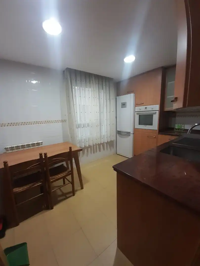 Piso de alquiler en Villa de Prado