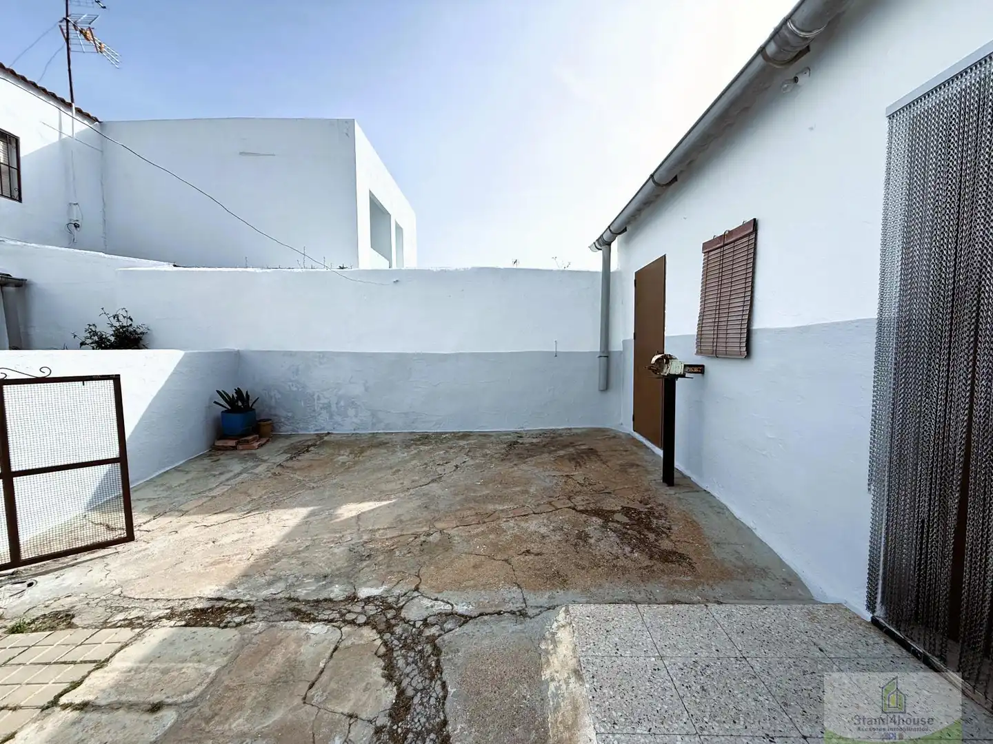 Terrassa de Casa adosada en venda en Gibraleón amb Terrassa i Traster