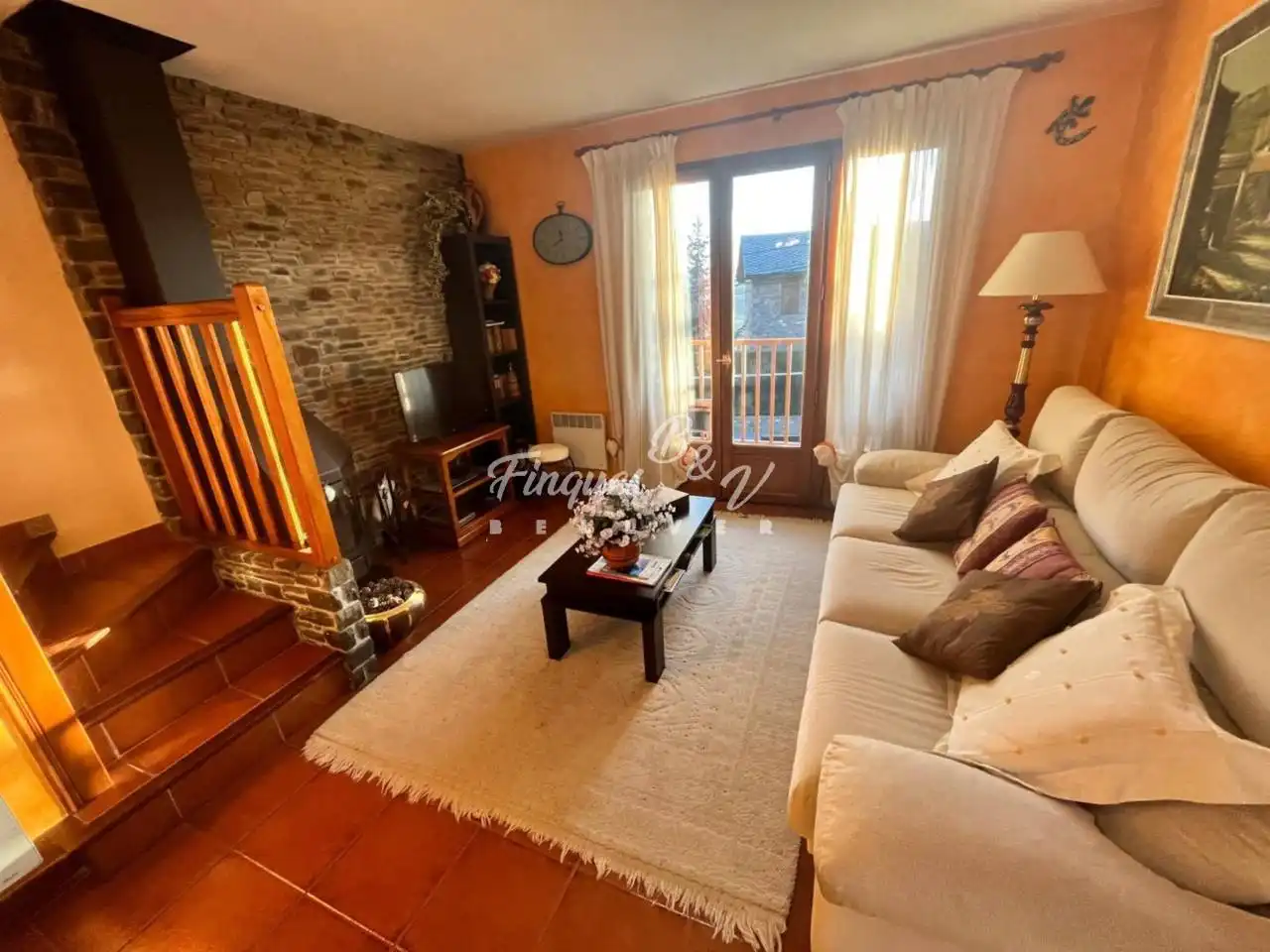 Living room of Houses for sale in Osséja  with Heating, Private garden and Parquet flooring