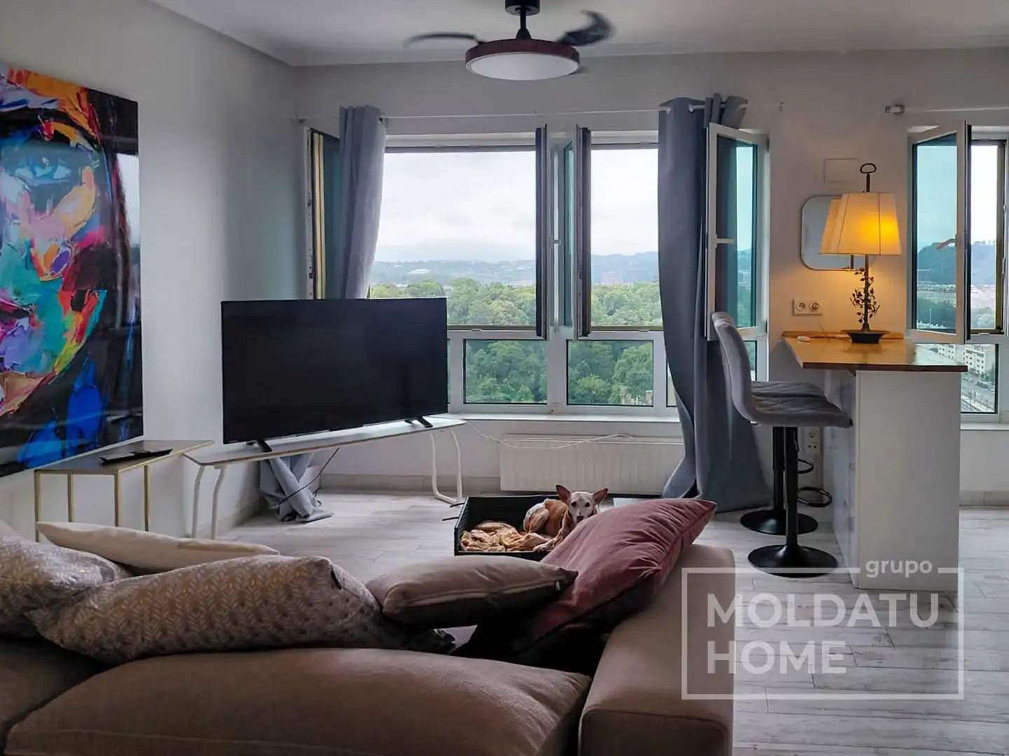 Living room of Flat for sale in Donostia - San Sebastián   with Heating and Storage room