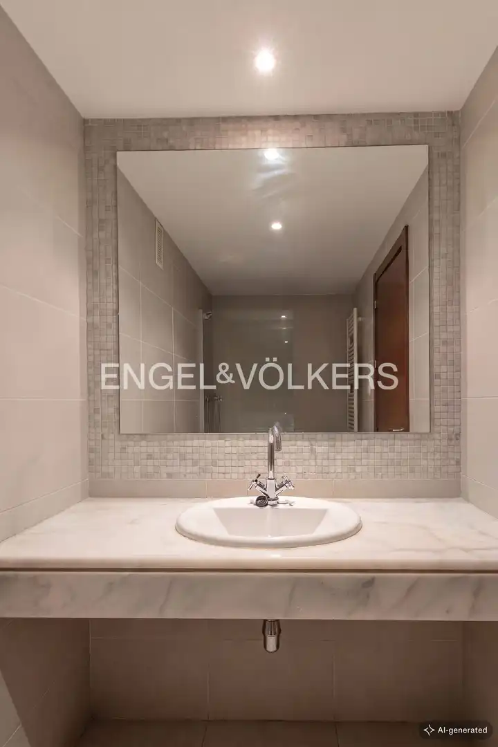 Bathroom of Lofts for sale in Madrid  with Air Conditioner, Heating and Swimming Pool
