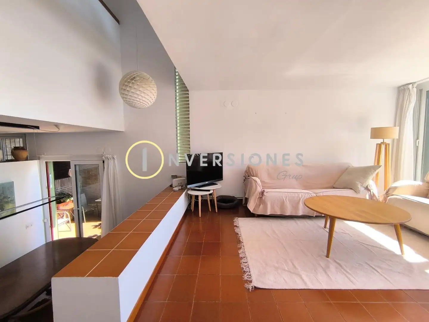 Living room of Detached homes for rent in Barcelona  with Terrace and Community pool
