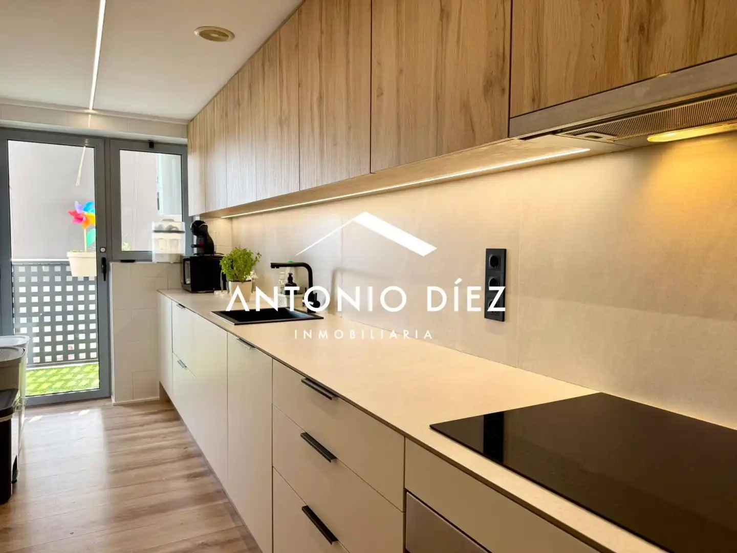 Kitchen of Flat for sale in Aspe  with Air Conditioner, Heating and Storage room