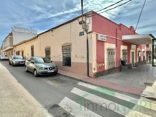Vista exterior de Edifici en venda en Cartagena