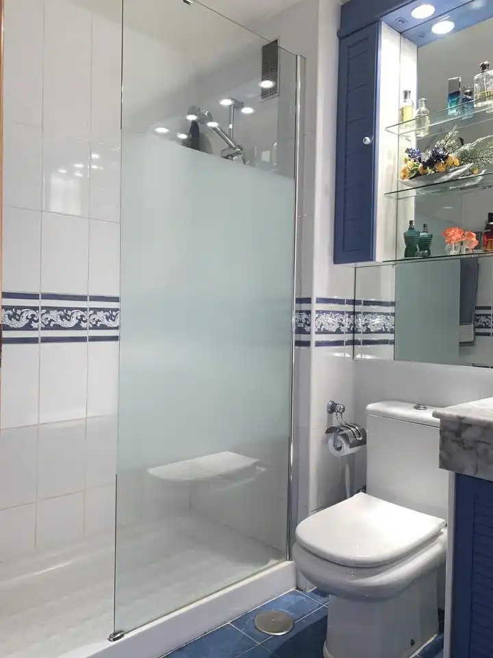 Baño de Piso en venta en Madrid con Aire acondicionado, Calefacción y Parquet