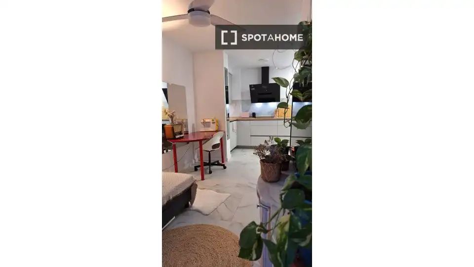 Vista exterior de Apartamento para compartir en Sevilla con Aire acondicionado, Calefacción y Terraza