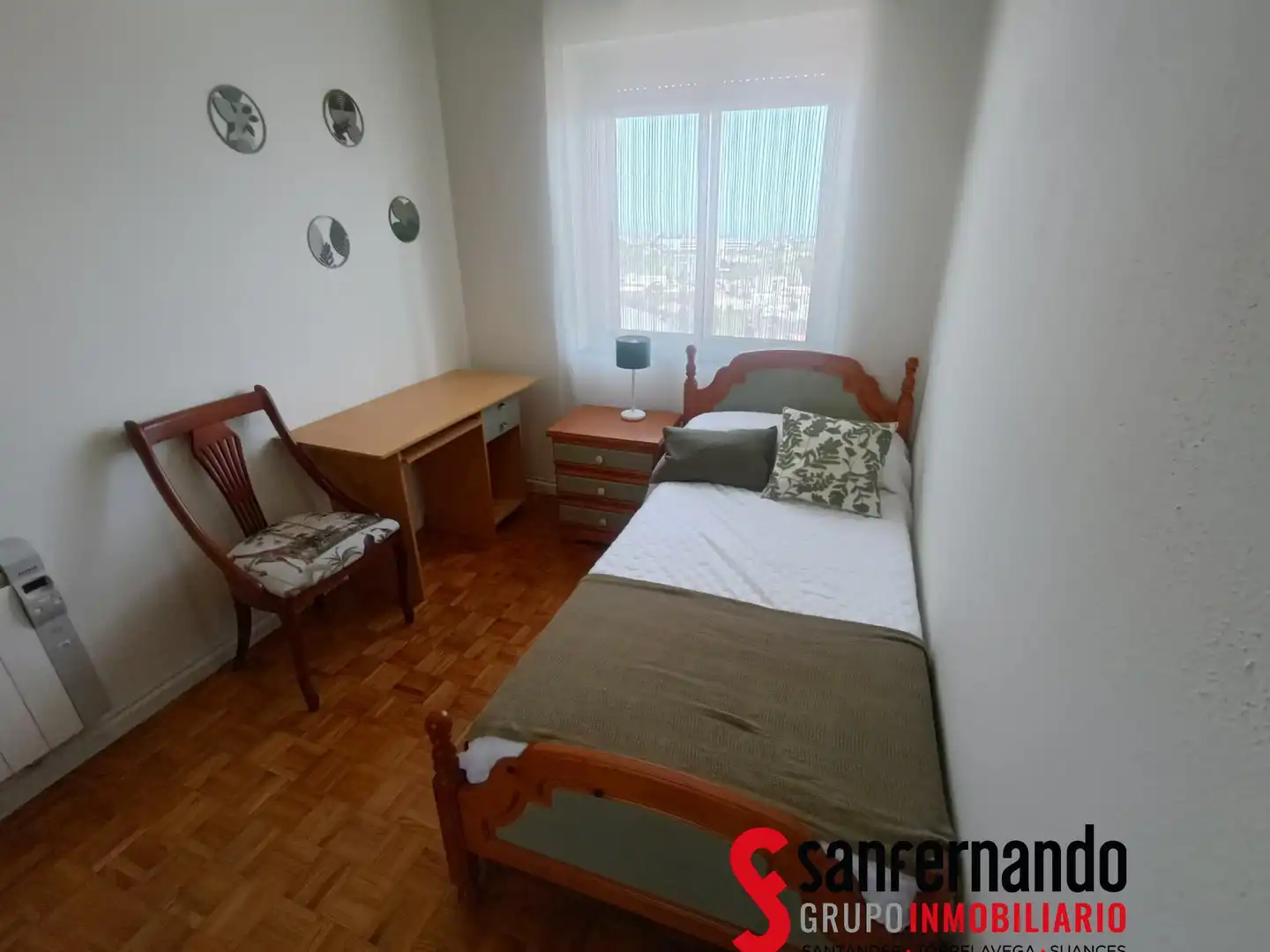 Bedroom of Flat for rent in Santander  with Heating and Furnished