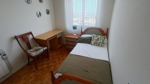 Foto 3 de Piso de alquiler en Calle Calle Emilio Díaz Caneja, Los Castros, Santander
