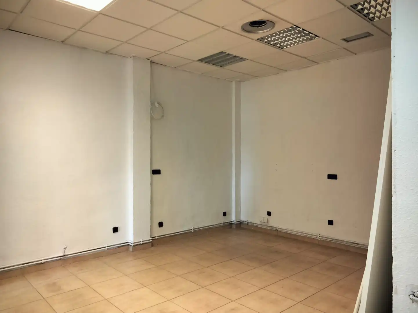 Business premises for sale in Logroño - Solidaridad, imagen 11