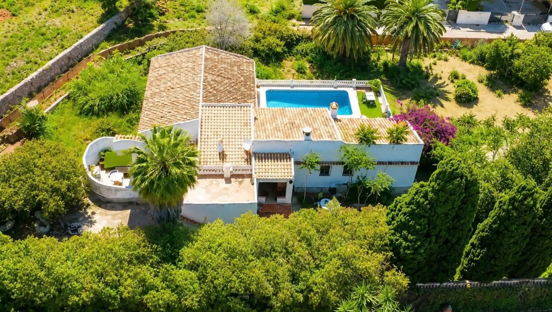 Vista exterior de Finca rústica en venta en Dénia con Terraza y Piscina