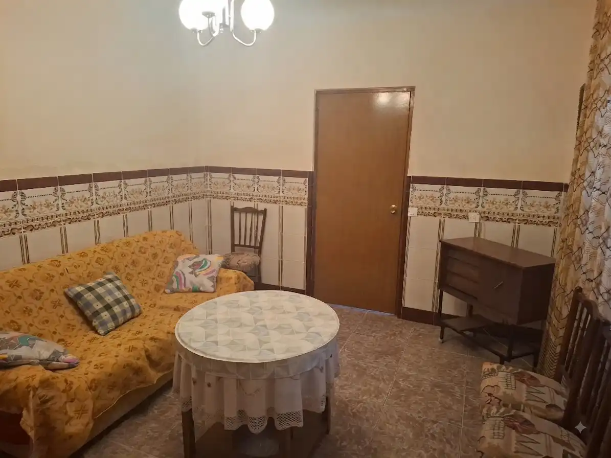 Sala de estar de Casa adosada en venta en Carrión de Calatrava con Calefacción, Terraza y Trastero