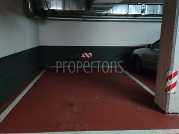 Einzelparkplatz zum Verkauf in Zona Indautxu