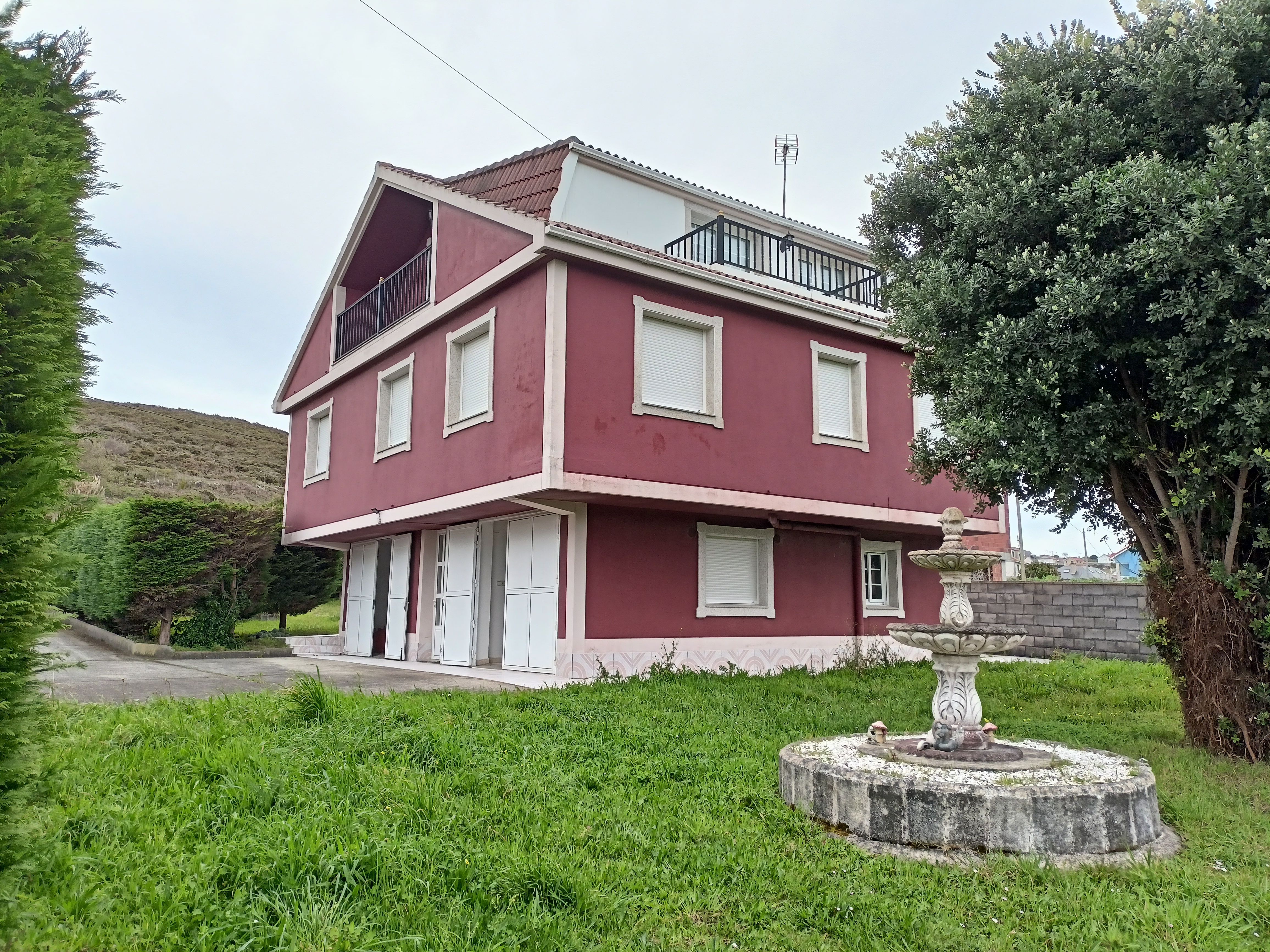 Exterior view of House or chalet for sale in Malpica de Bergantiños  with Heating, Private garden and Terrace