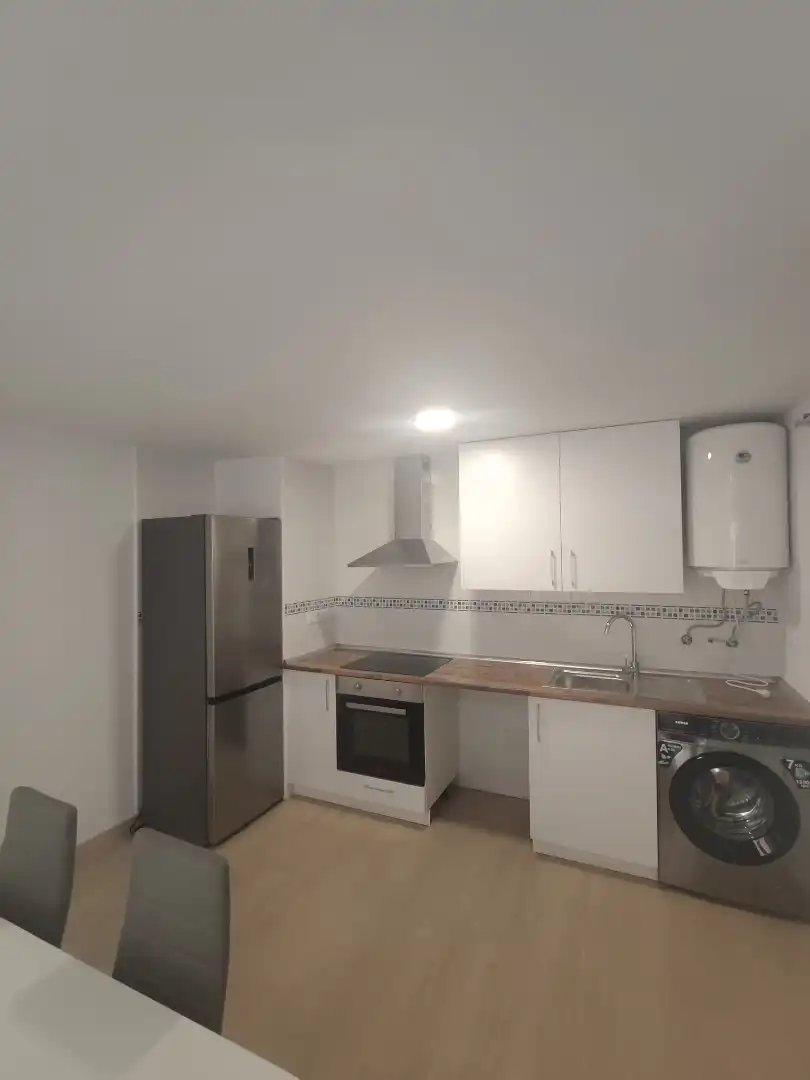 Küche von Wohnung zur Miete in Camarena mit Klimaanlage, Möbliert und Ofen