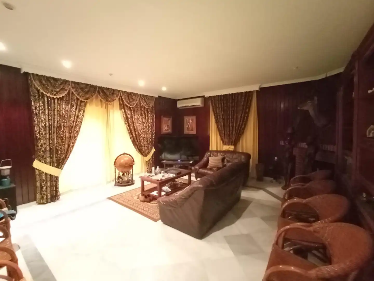 Sala de estar de Casa o chalet en venta en Chiclana de la Frontera con Aire acondicionado, Calefacción y Jardín privado