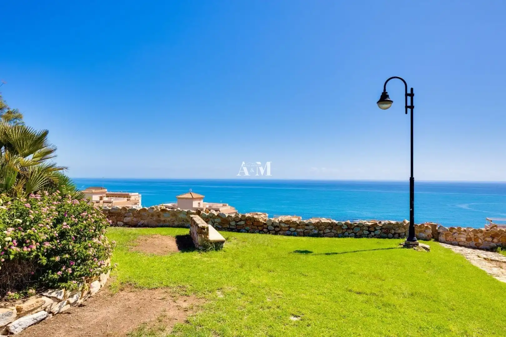 Jardí de Pis de lloguer en Torrevieja amb Aire condicionat, Calefacció i Jardí privat