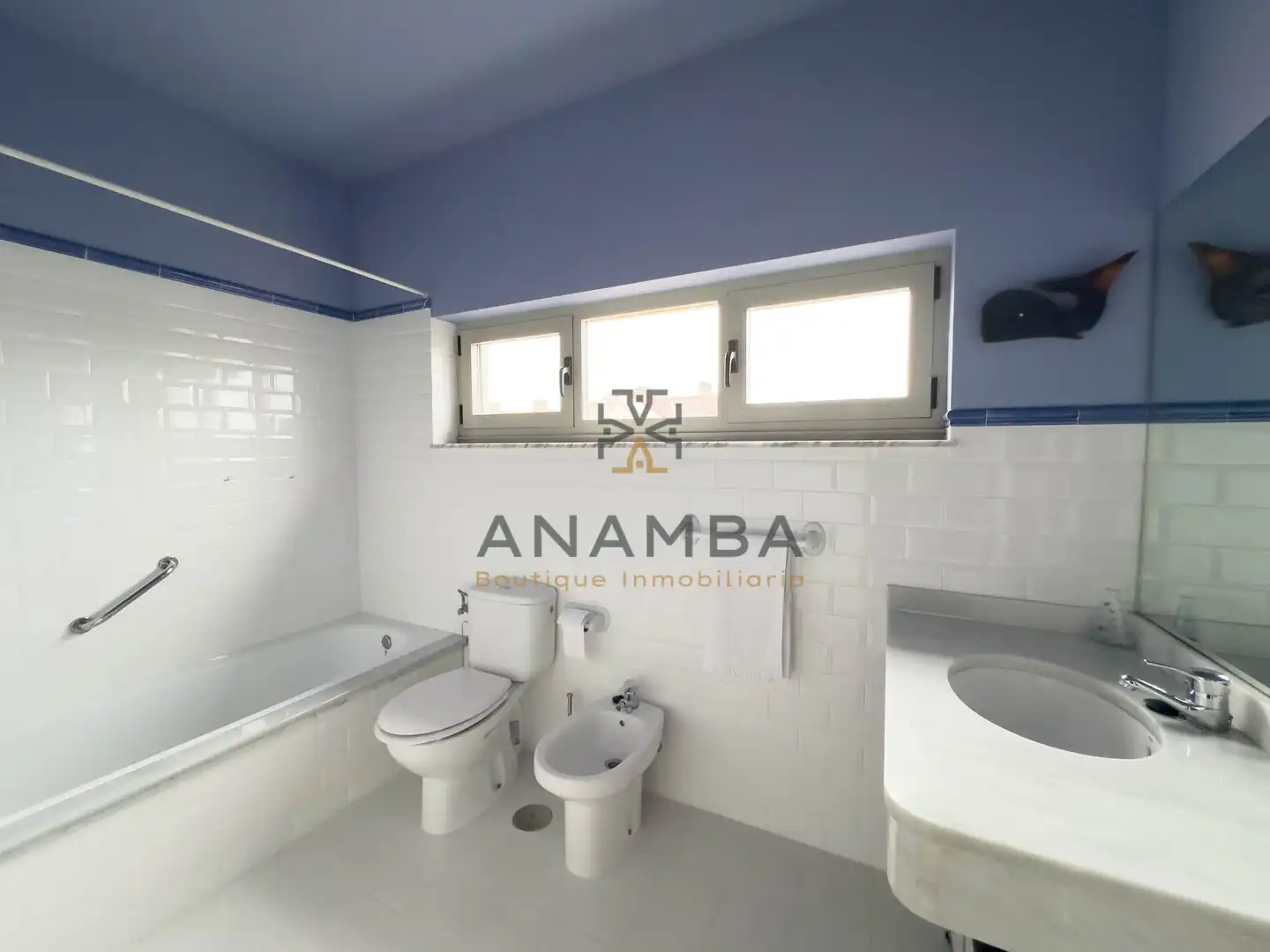 Bathroom of Houses for sale in Muros de Nalón  with Storage room