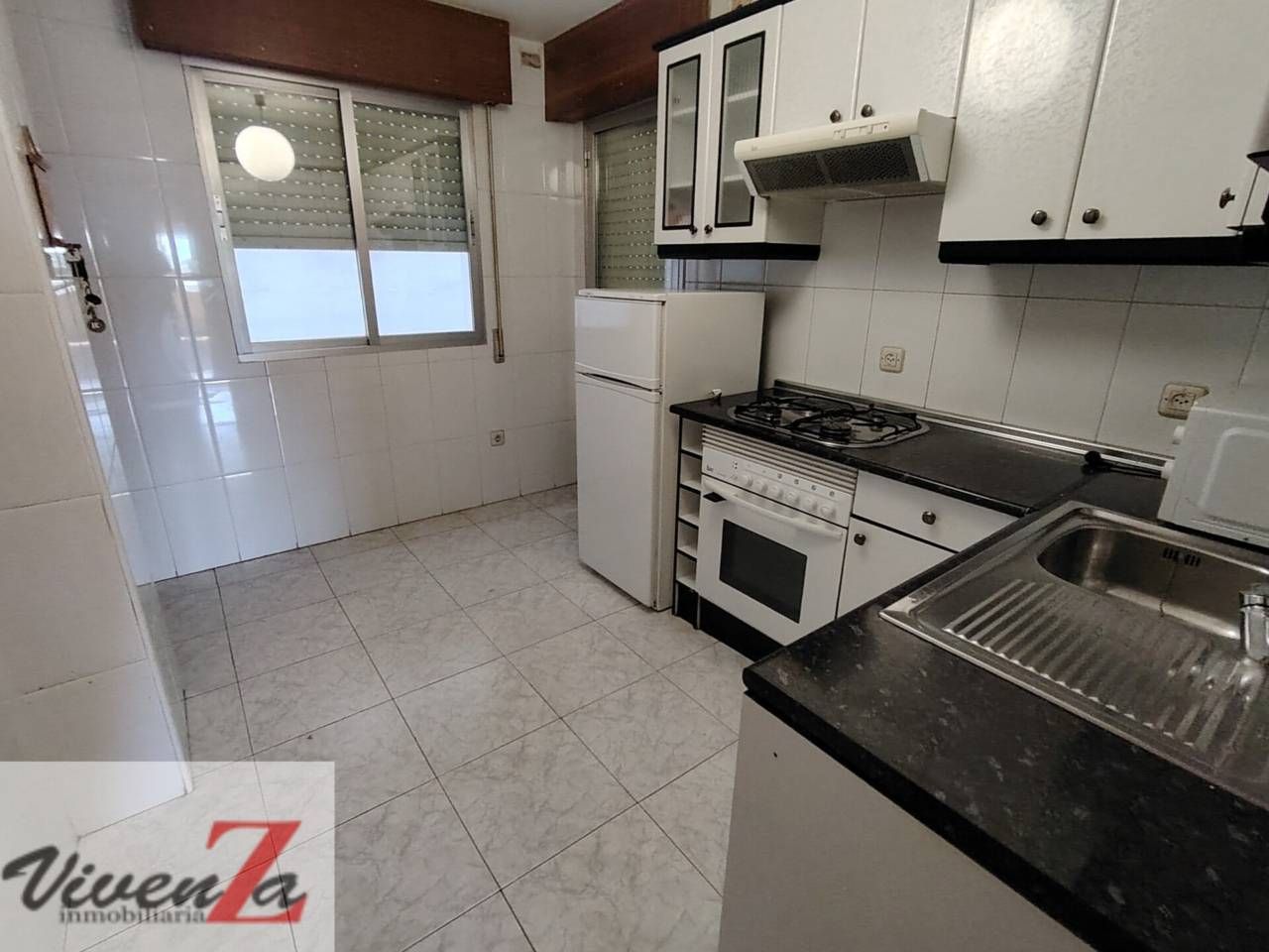 Kitchen of Flat for sale in Zamora Capital   with Heating, Storage room and Balcony