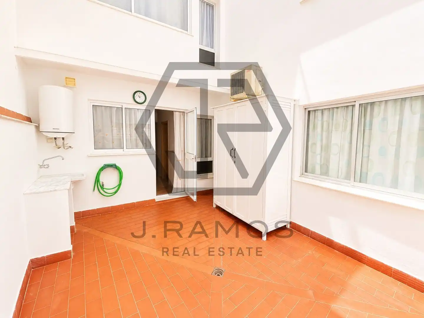 Piso con ascensor en venta en Torre del Mar, imagen 6