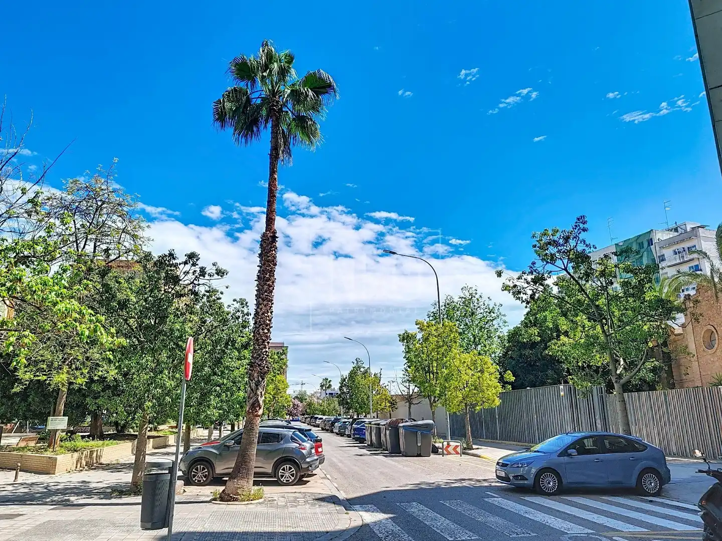 Außenansicht von Wohnung zum Verkauf in  Valencia Capital mit Klimaanlage und Terrasse