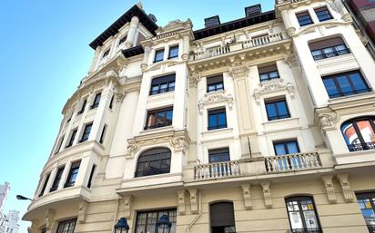 Vista exterior de Pis en venda en Bilbao 