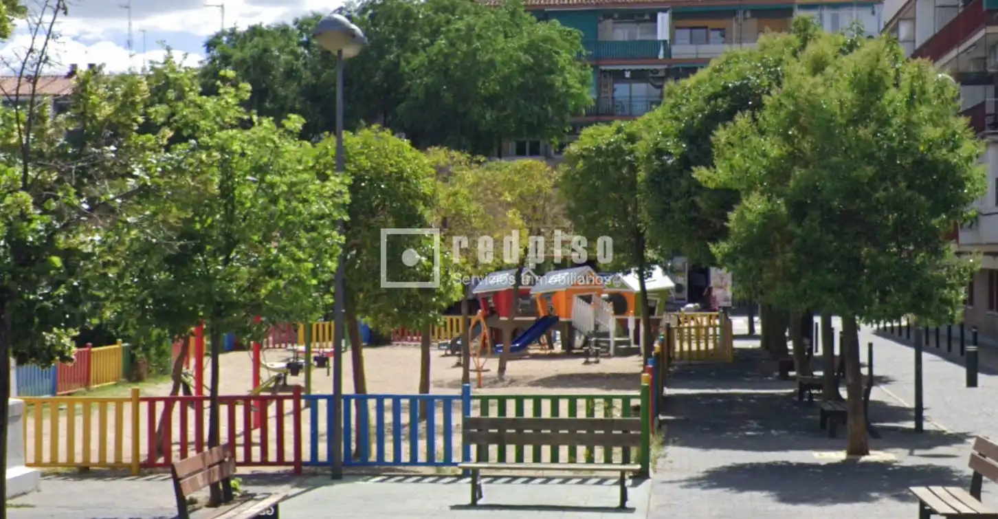 Vista exterior de Piso en venta en Getafe con Calefacción, Terraza y Amueblado