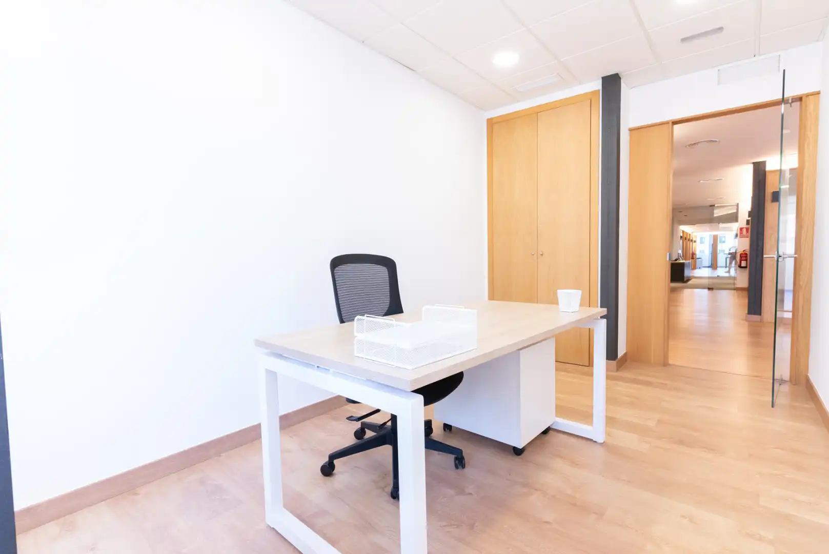 Büro zur Miete in Málaga mit Klimaanlage, Heizung und Möbliert