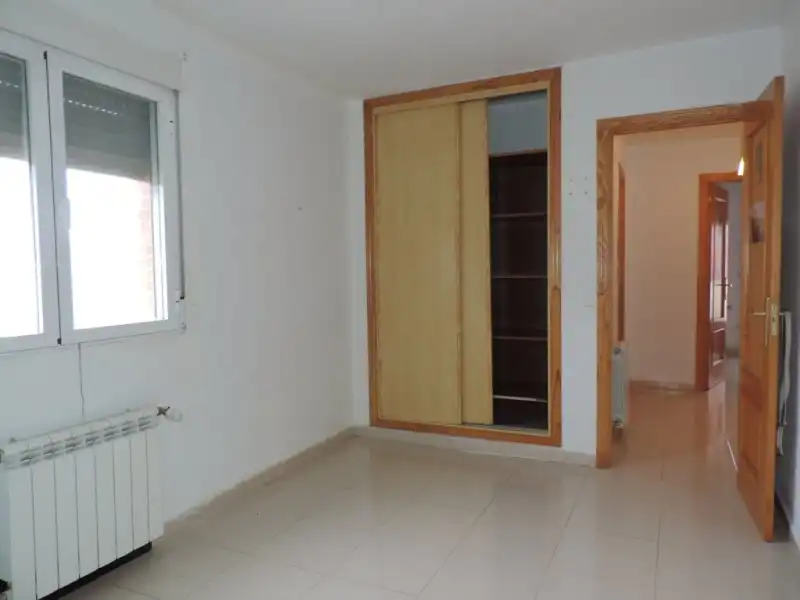 Habitación de Casa o chalet en venta en Mondéjar con Calefacción y Terraza