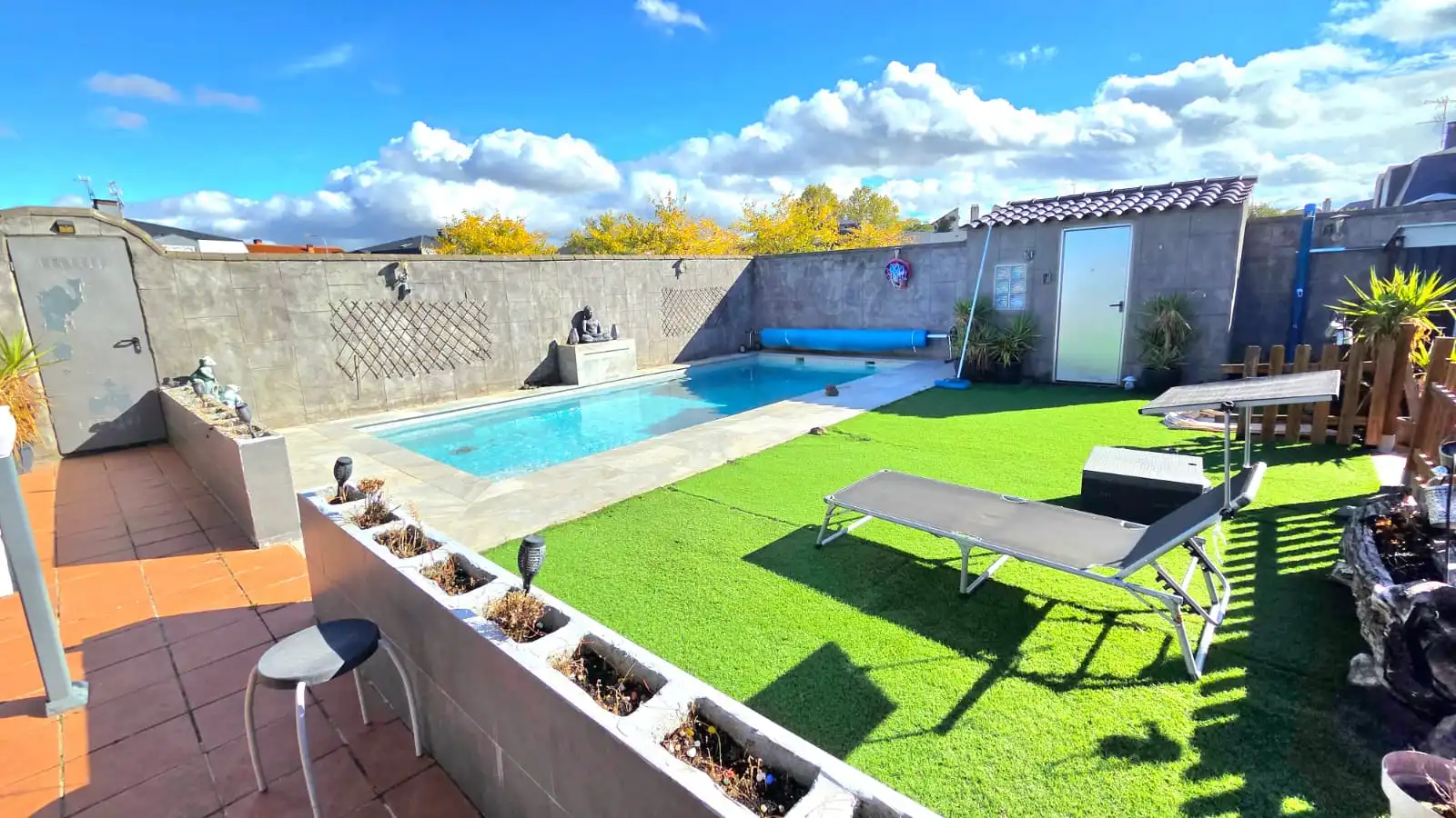Piscina de Casa adosada en venda en Illescas amb Aire condicionat, Calefacció i Jardí privat