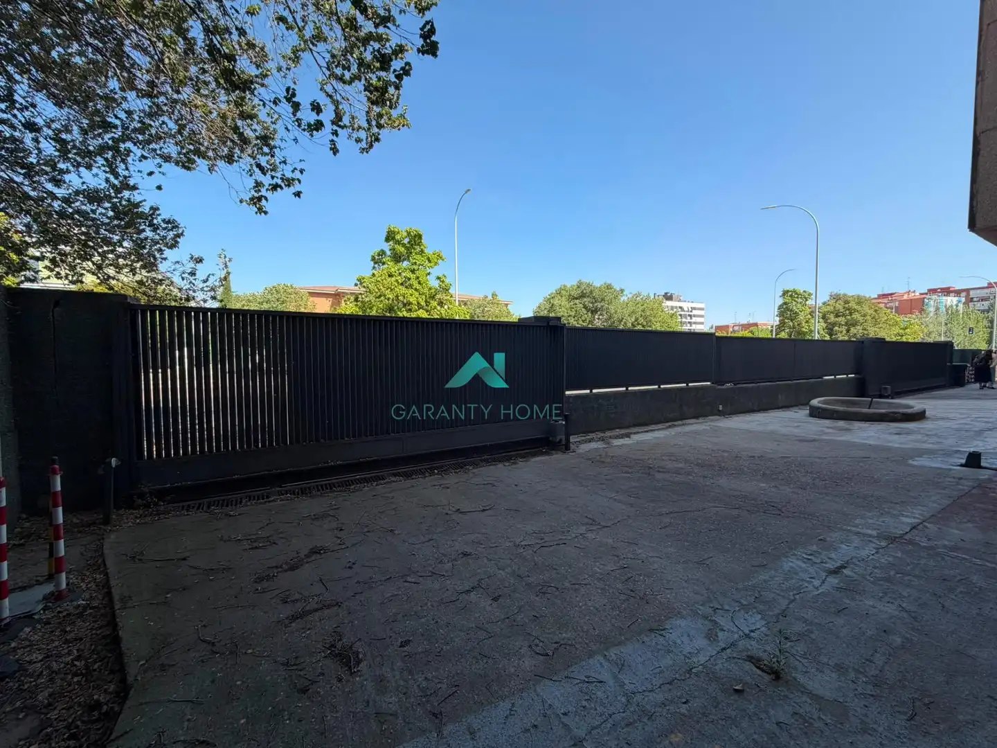 Vista exterior de Nau industrial en venda en Móstoles