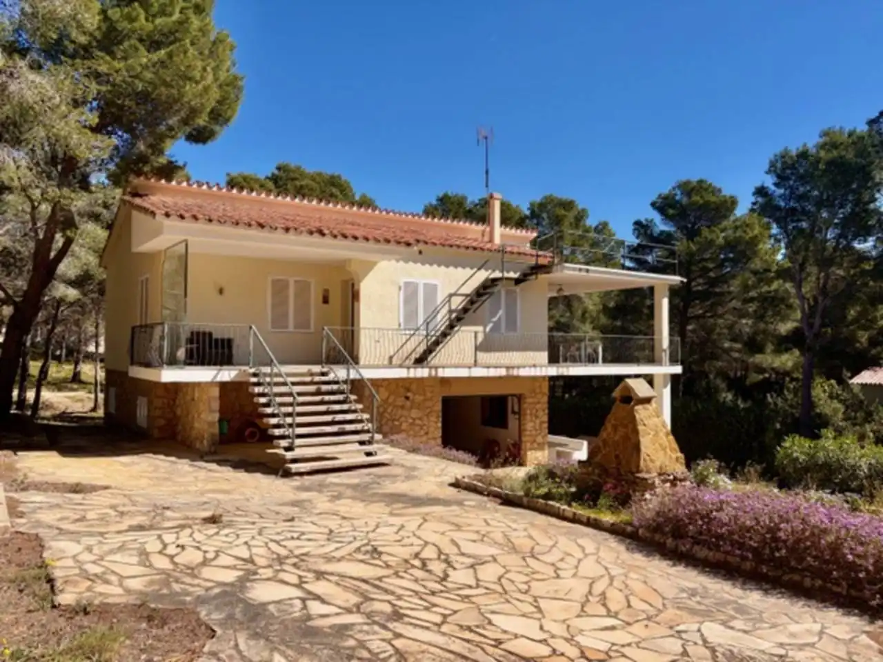 Vista exterior de Casa o chalet en venta en L'Ametlla de Mar  con Calefacción, Jardín privado y Terraza