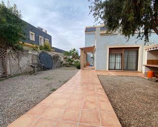 Vista exterior de Casa adosada en venda en Águilas amb Calefacció, Jardí privat i Terrassa