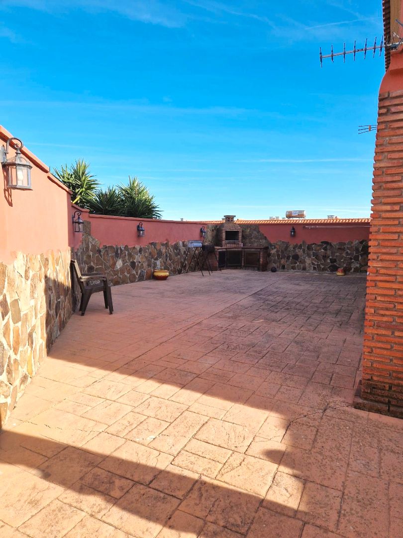 Terrassa de Casa adosada en venda en Algeciras amb Terrassa i Moblat