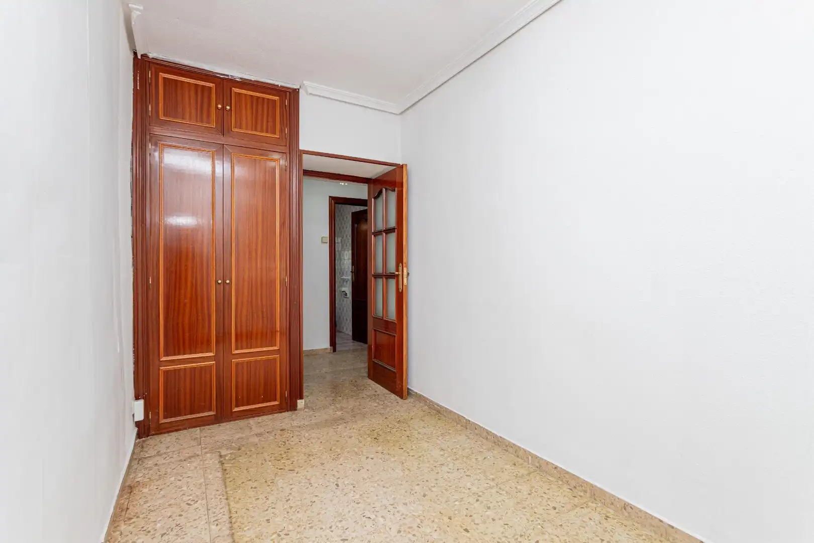 Habitación de Piso en venta en Madrid con Calefacción