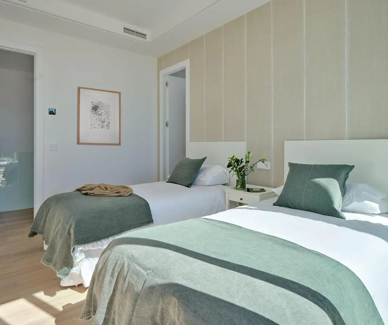 Dormitori de Casa o xalet en venda en Marbella amb Aire condicionat, Calefacció i Jardí privat