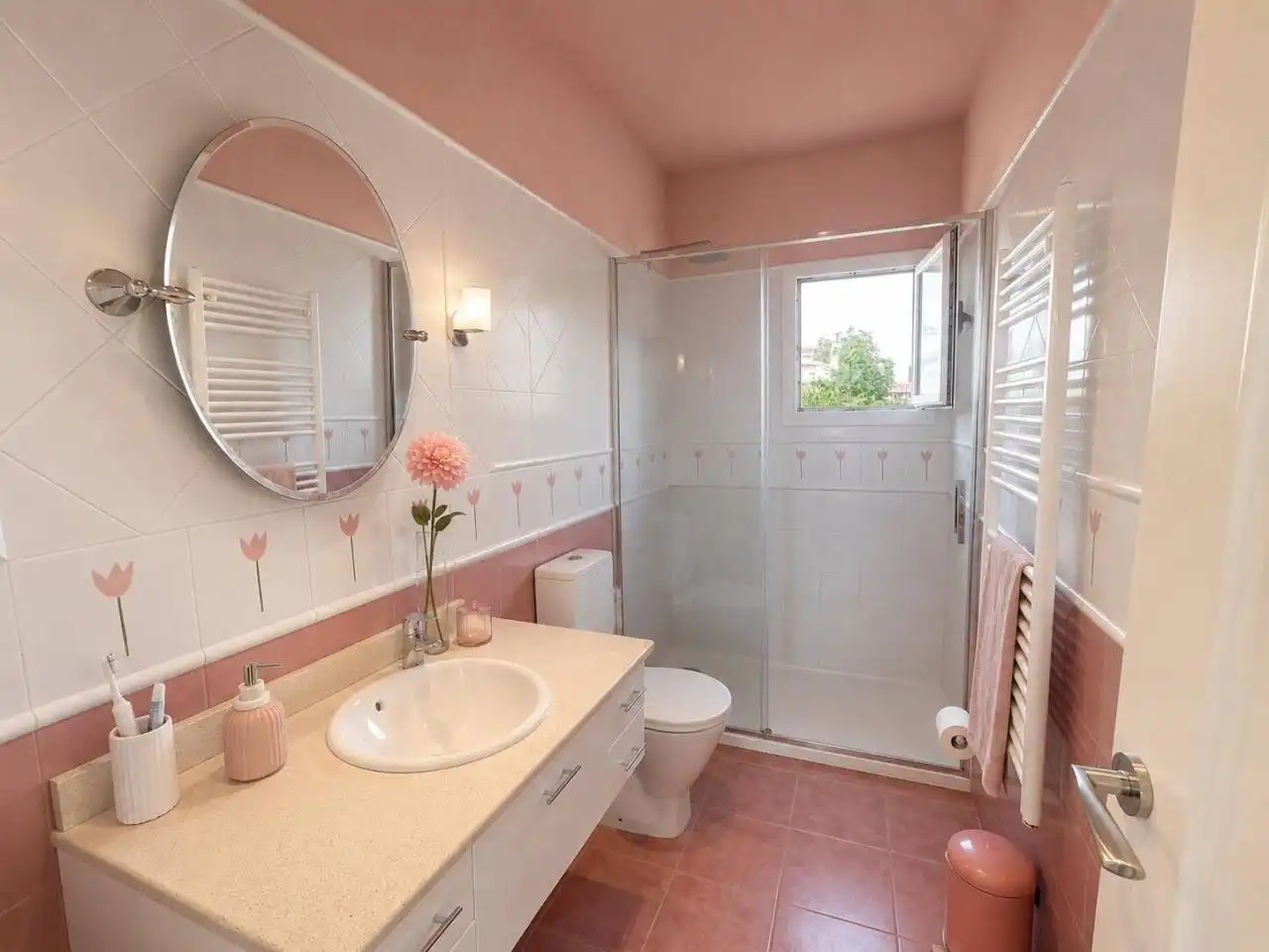 Bathroom of Houses for sale in Cubelles  with Air Conditioner, Heating and Private garden
